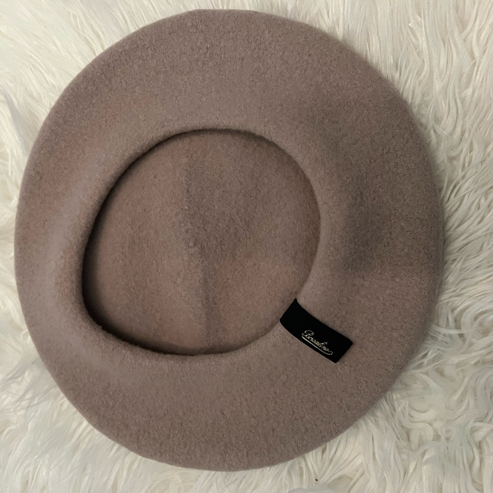 Elegant Tan Beret